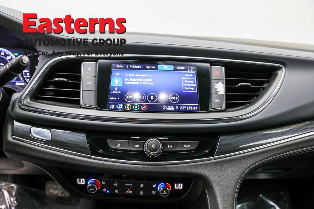 Used 2024 Buick Enclave Premium image 12