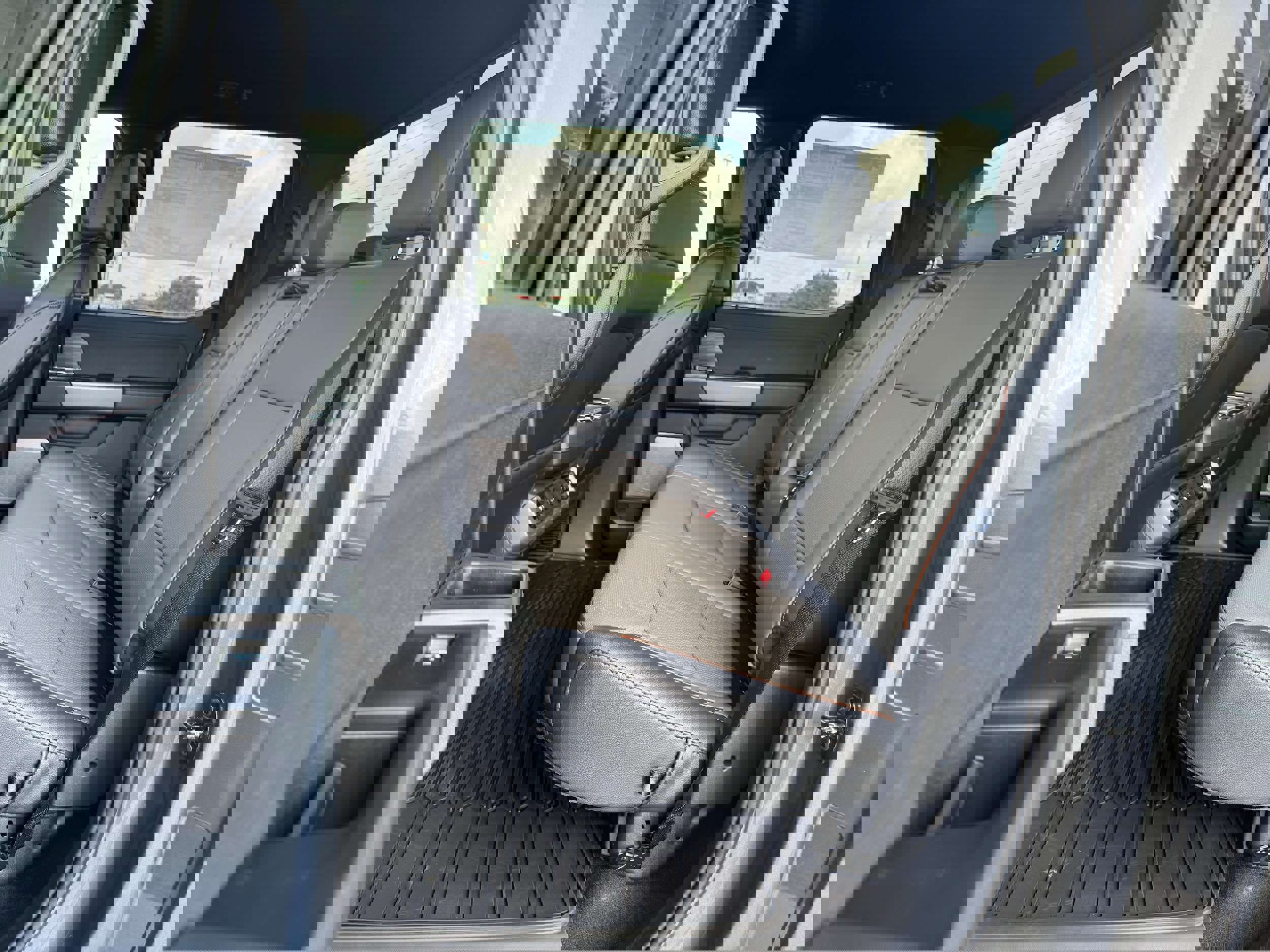 New 2025 Ford F150 Lariat w/ Equipment Group 501A Mid image 22