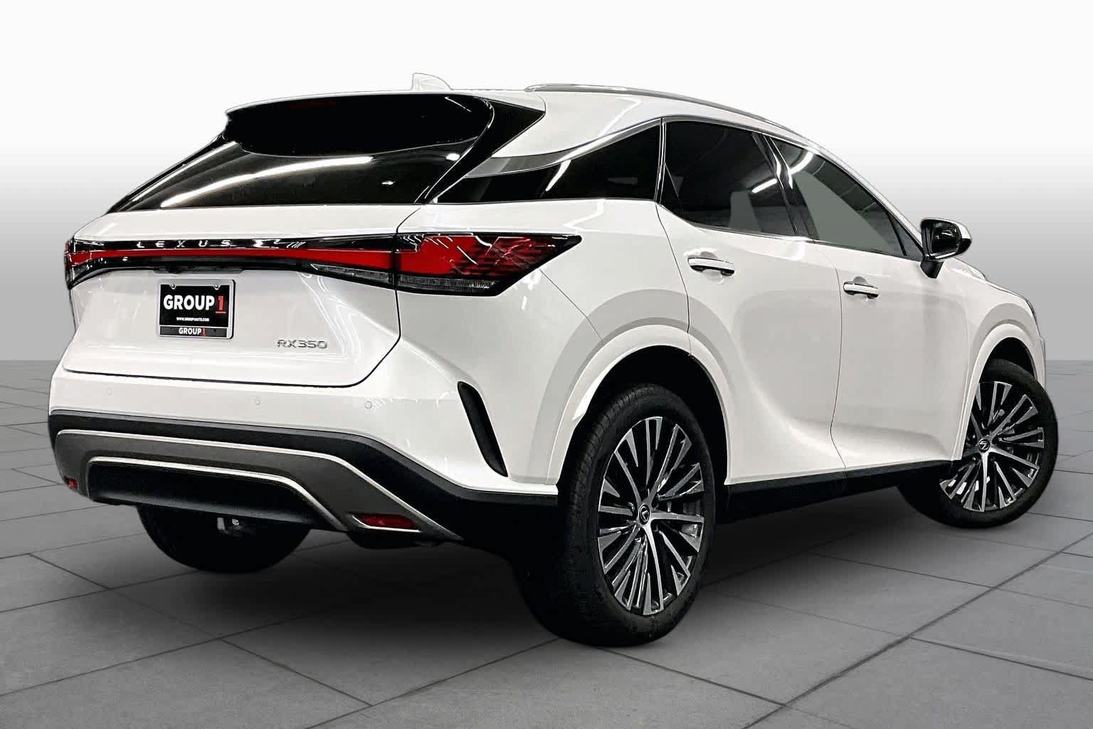 Used 2024 Lexus RX 350 Premium Plus w/ Cold Area Package FWD image 13