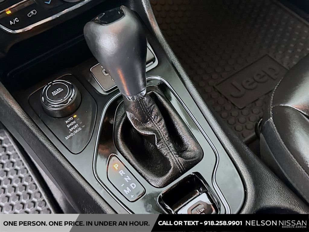 Used 2019 Jeep Cherokee Latitude Plus image 16