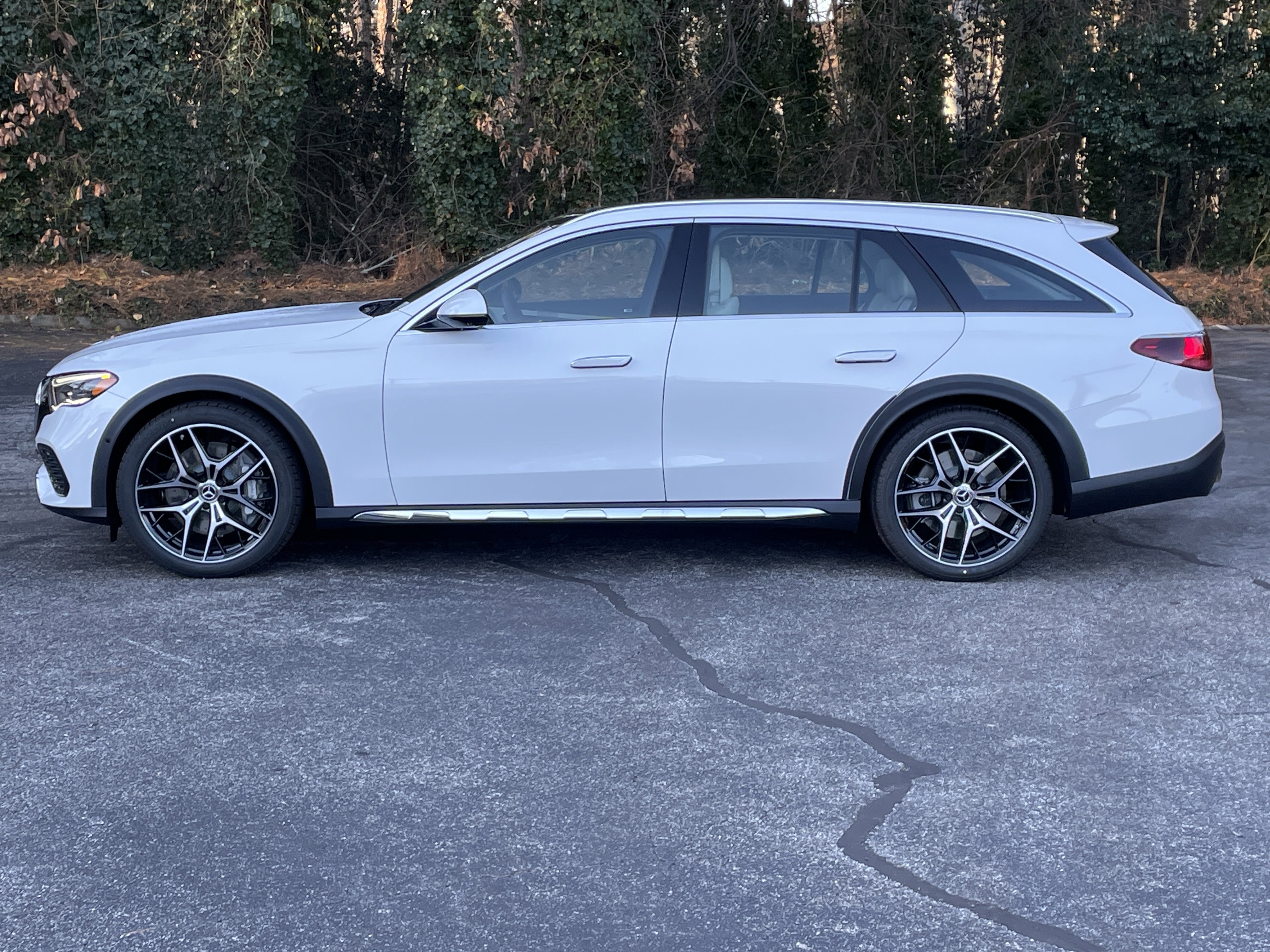 New 2026 Mercedes-Benz E 450 4MATIC All-Terrain Wagon image 14