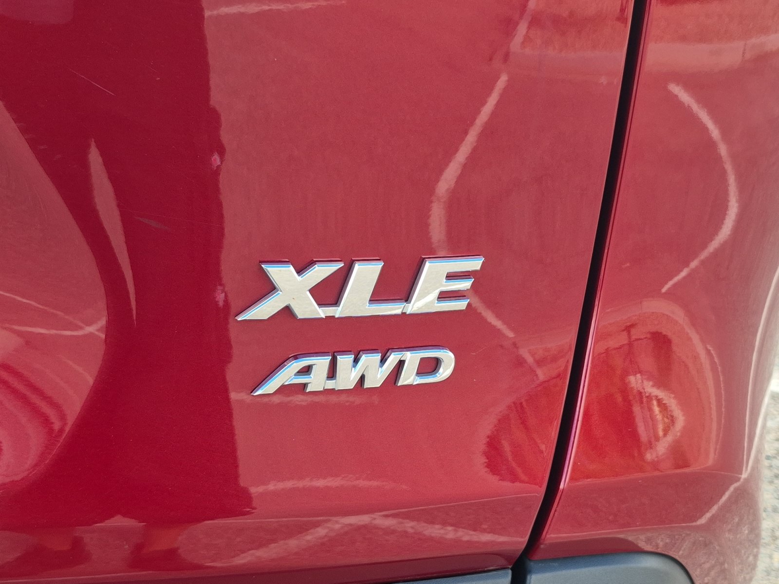 Used 2025 Toyota RAV4 XLE AWD/4WD image 29