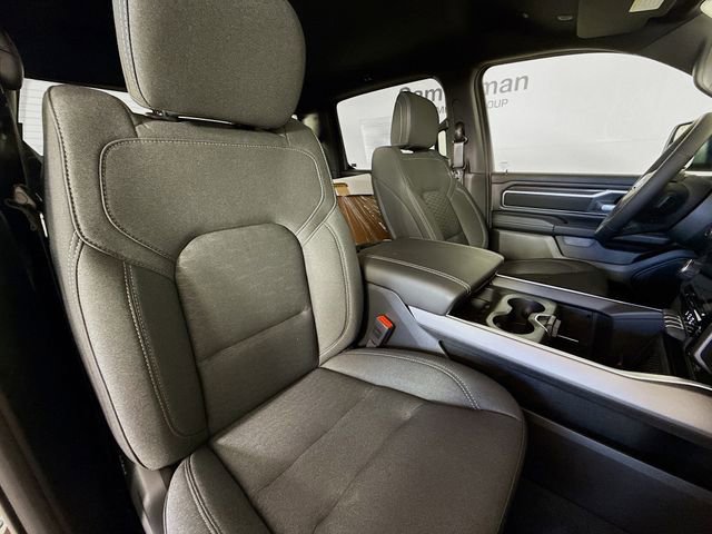 New 2026 RAM 1500 4x4 Crew Cab image 28