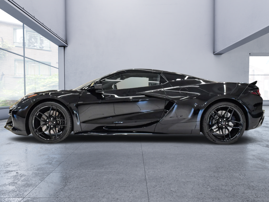 Used 2026 Chevrolet Corvette Z06 RWD image 4