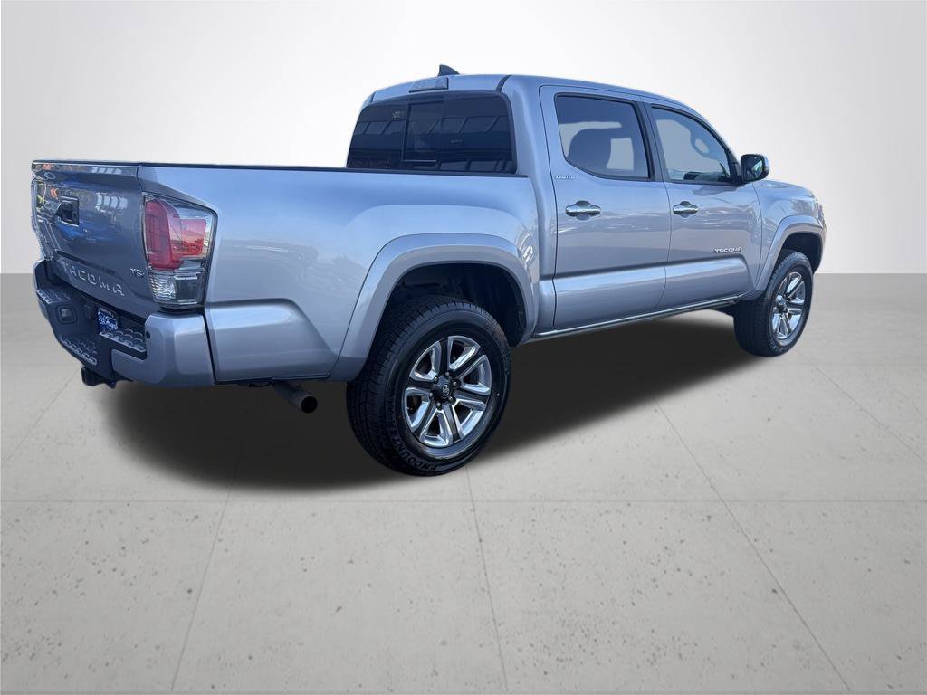 Used 2018 Toyota Tacoma Limited AWD/4WD image 7