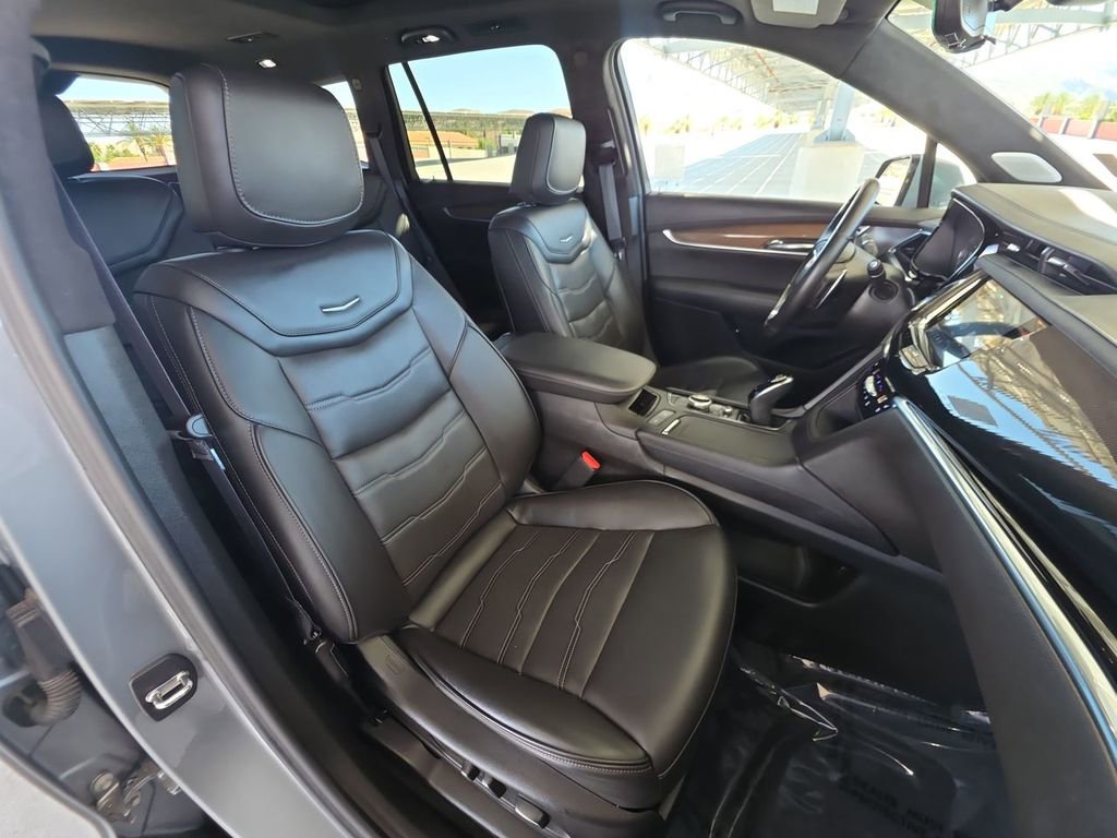 Certified 2023 Cadillac XT6 Sport w/ Platinum Package AWD/4WD image 29