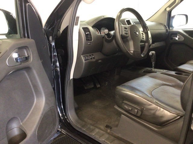 Used 2016 Nissan Frontier PRO-4X w/ Pro-4x Luxury Package AWD/4WD image 17