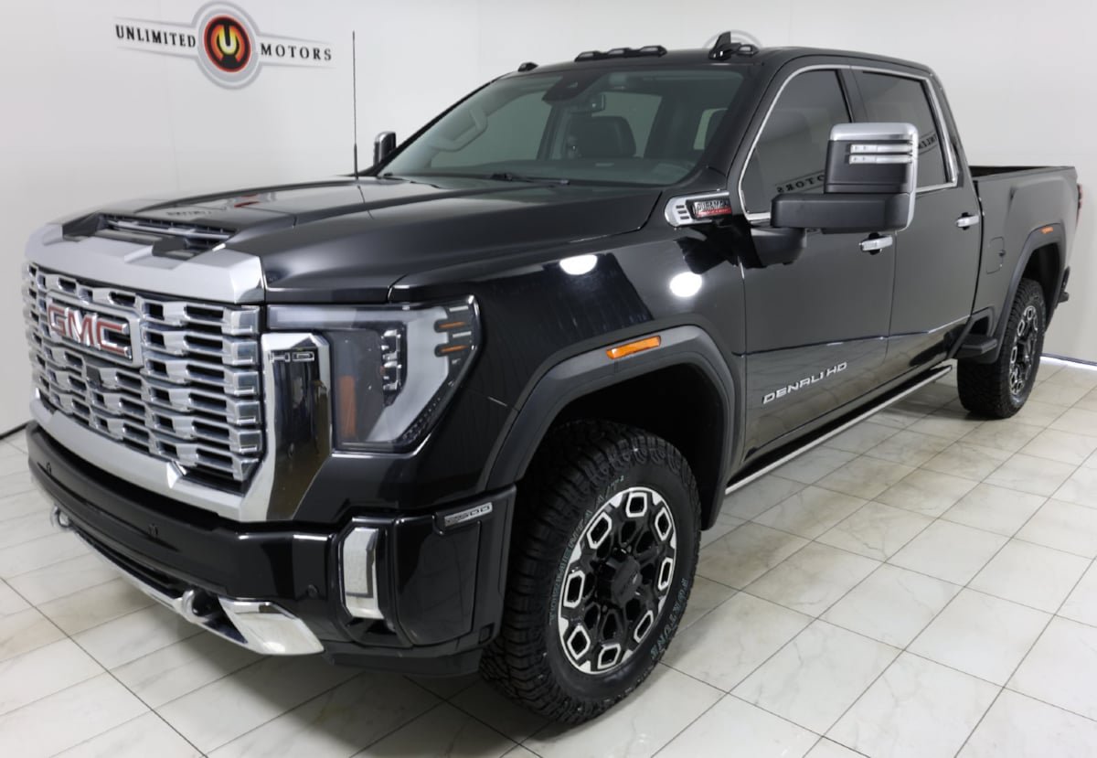 Used 2024 GMC Sierra 2500 Denali AWD/4WD image 5