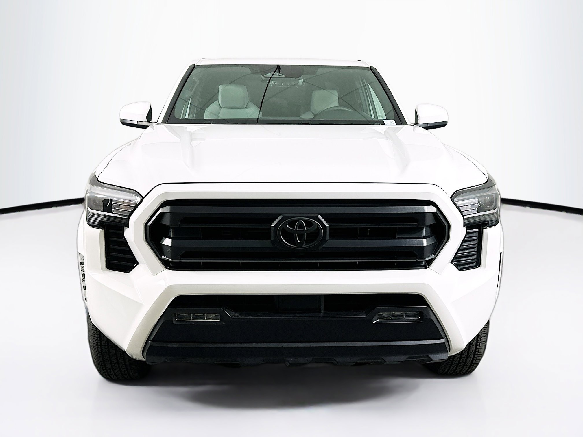 Used 2024 Toyota Tacoma SR5 image 2