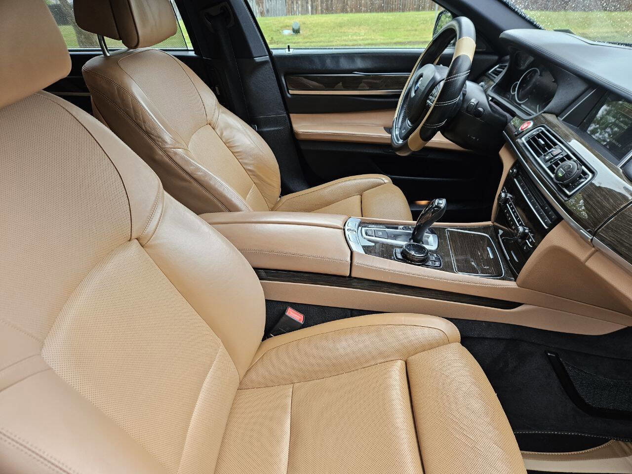 Used 2014 BMW 750Li RWD image 17