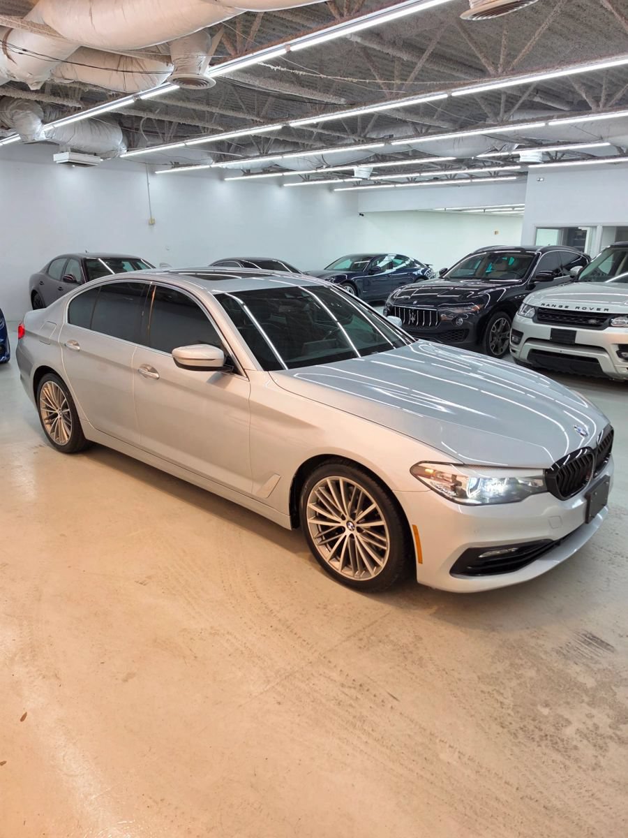 Used 2018 BMW 530i RWD image 14