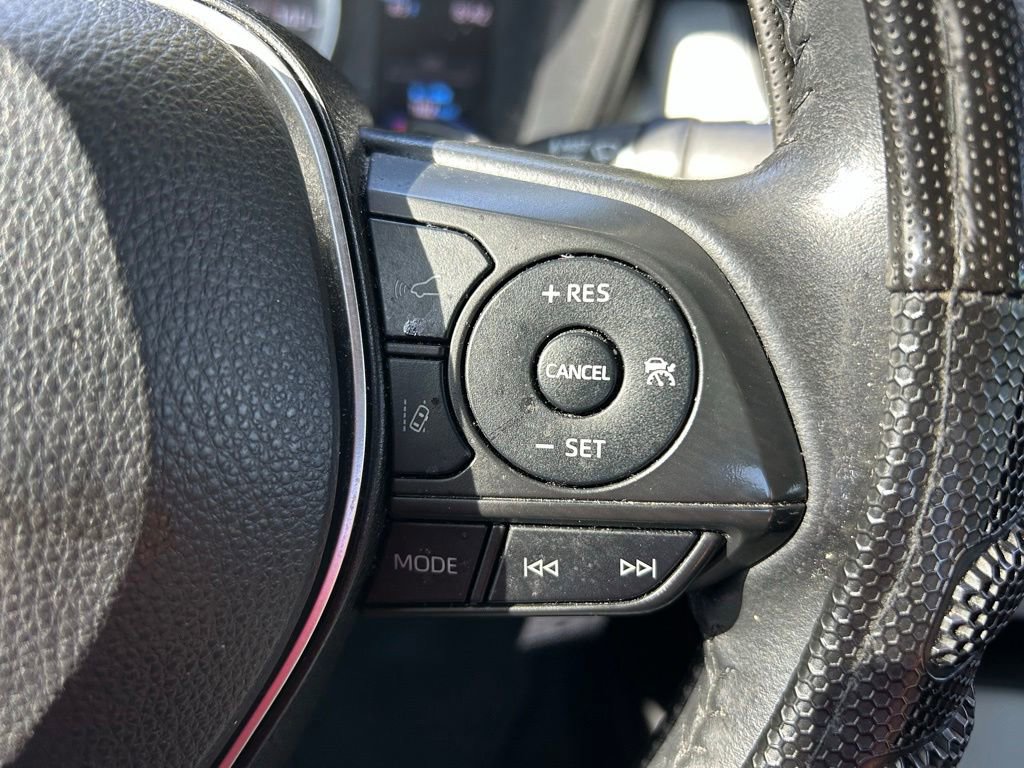 Used 2022 Toyota Corolla SE FWD image 18