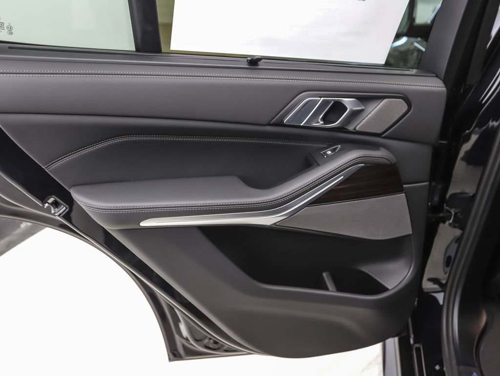 New 2026 BMW X5 xDrive40i w/ M Sport Package image 20
