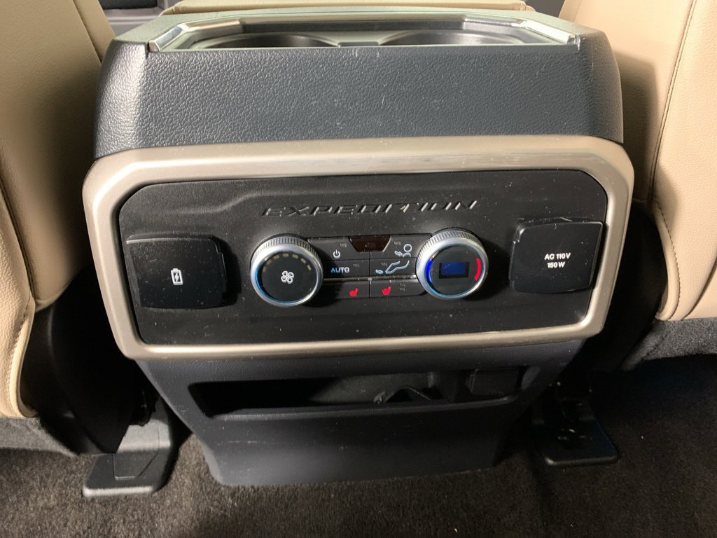 Used 2022 Ford Expedition Max Limited image 24