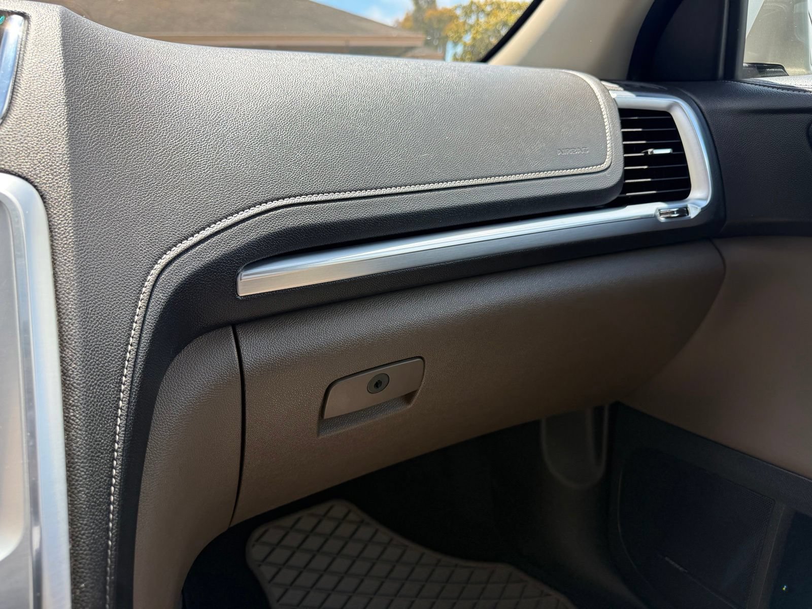 Used 2015 GMC Acadia SLT AWD/4WD image 17