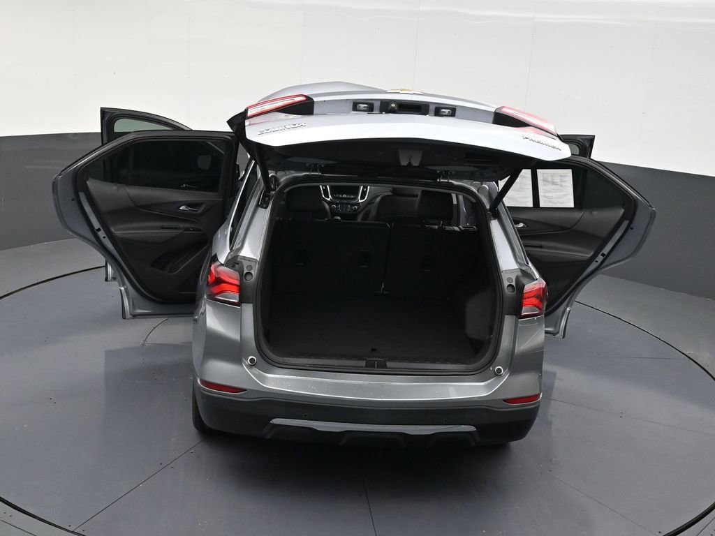 Used 2024 Chevrolet Equinox Premier image 32