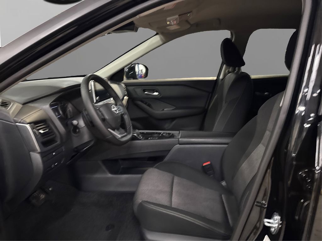 Certified 2026 Nissan Rogue SV image 9