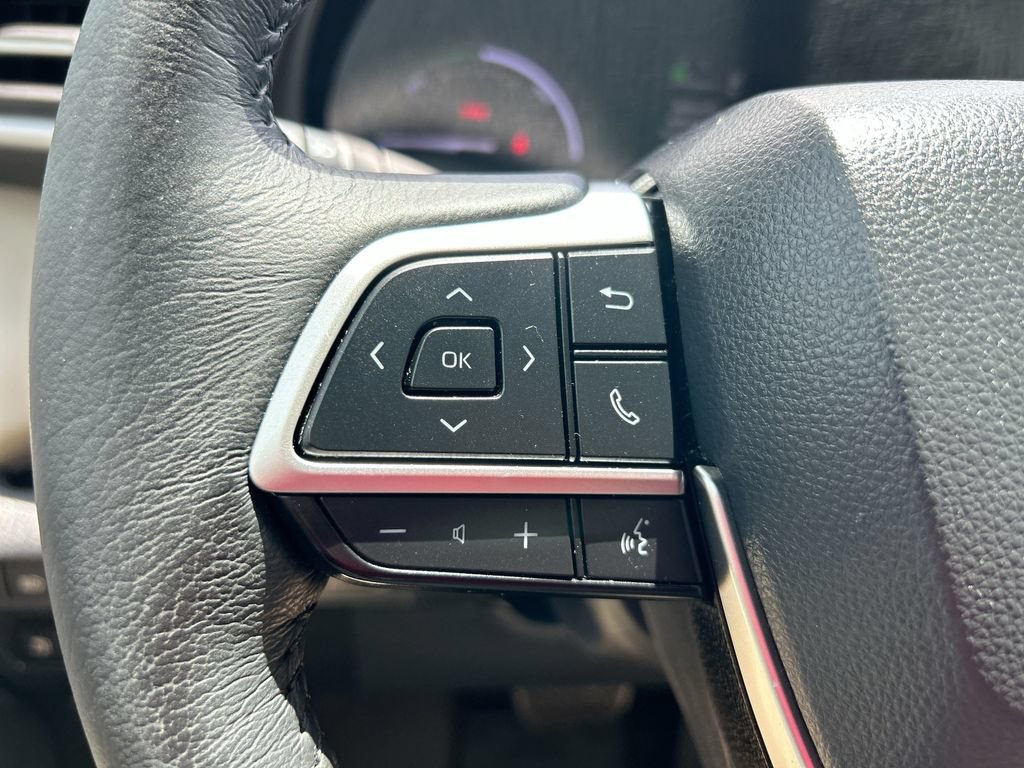 Certified 2021 Toyota Sienna XLE FWD image 16