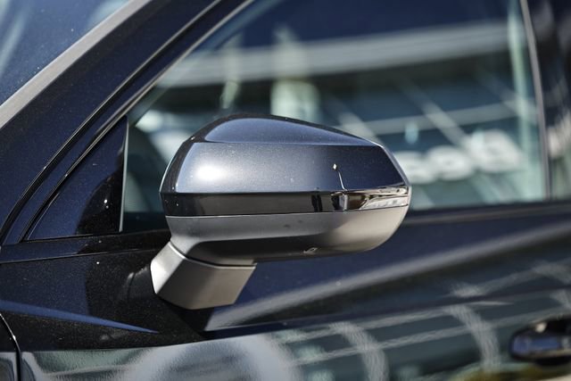 Certified 2025 Audi Q3 2.0T Premium Plus w/ Premium Plus Package image 11