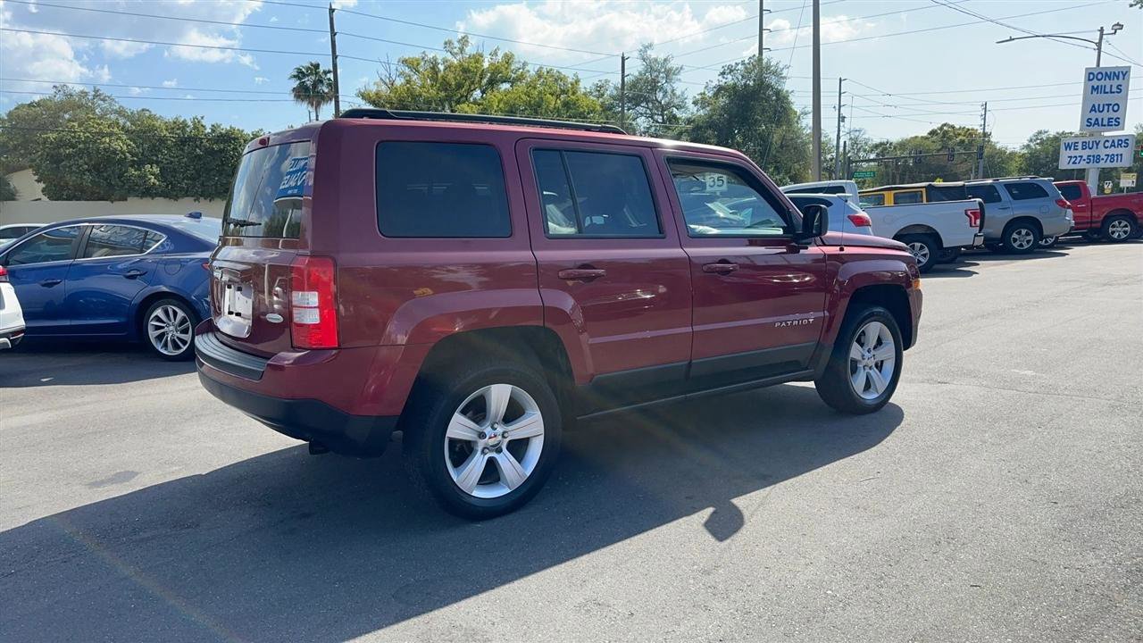Used 2014 Jeep Patriot Latitude w/ Sun/Sound Group image 11