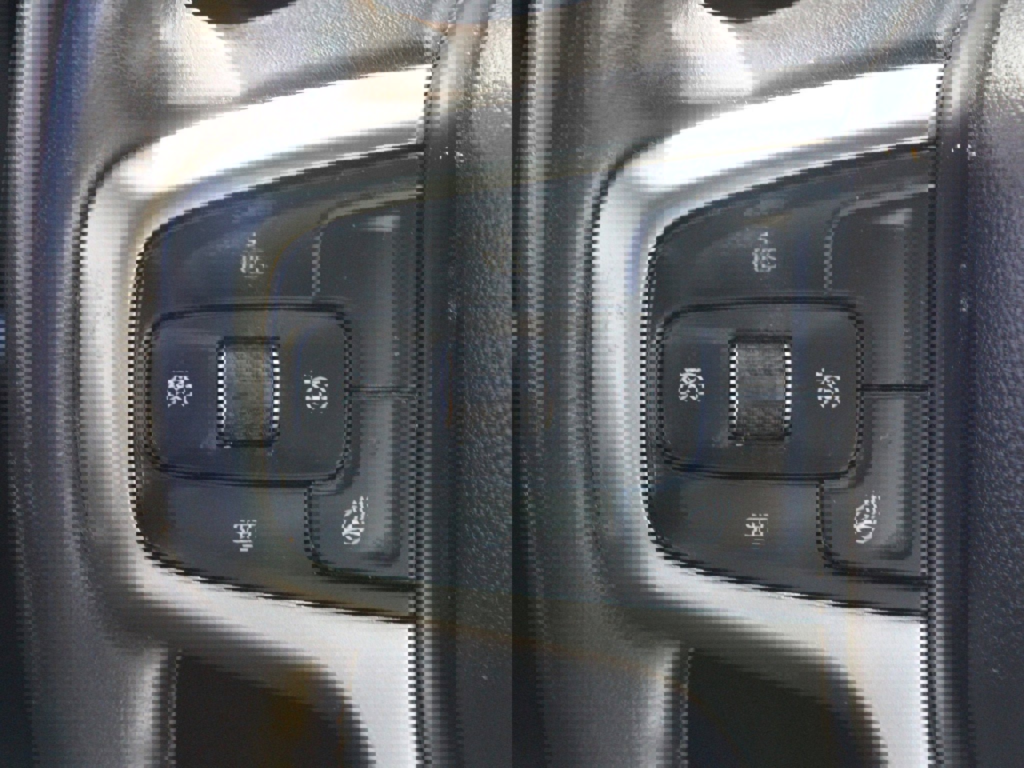 Used 2022 Chevrolet Silverado 1500 RST w/ Safety Package image 8