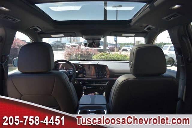 New 2026 Chevrolet Traverse RS w/ LPO, Floor Liner Package FWD image 3