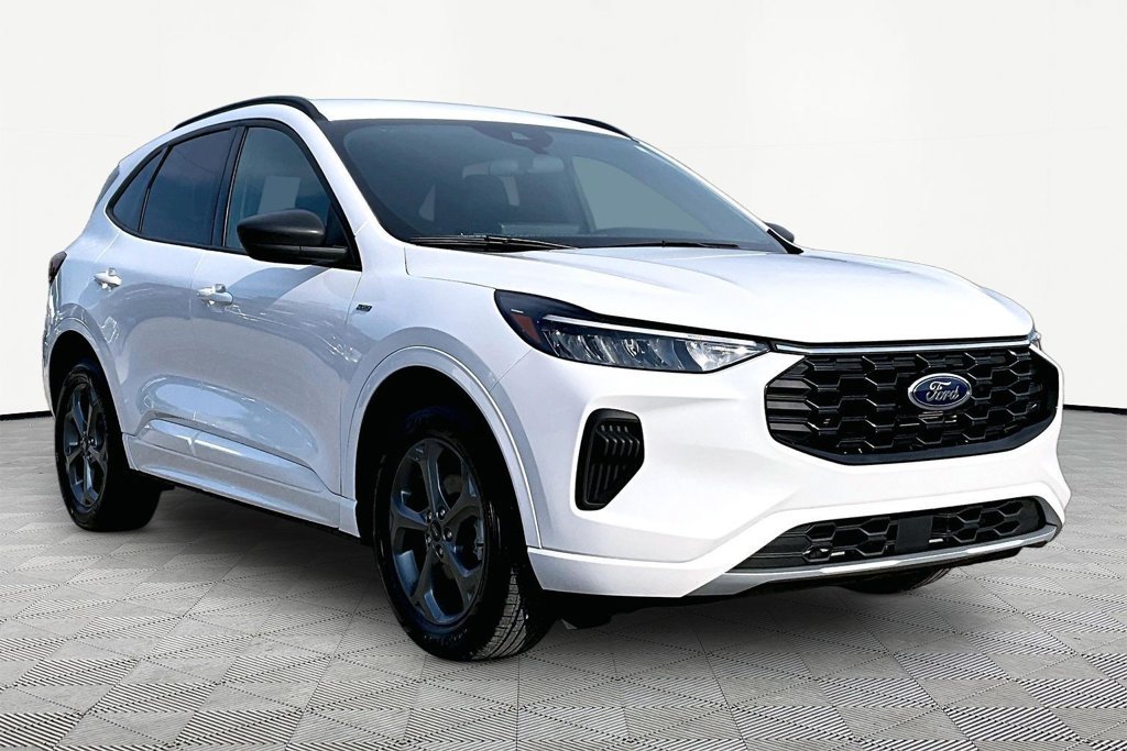 Certified 2023 Ford Escape ST-Line w/ Tech Pack #1 AWD/4WD image 12