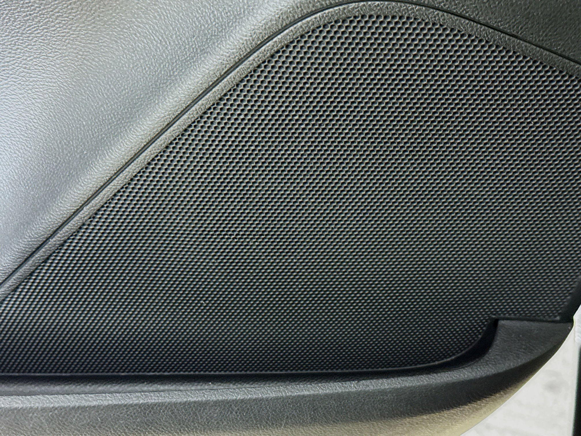 Used 2020 Chevrolet Trax LS image 21