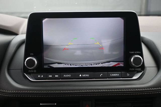 Used 2023 Nissan Rogue SV FWD image 20