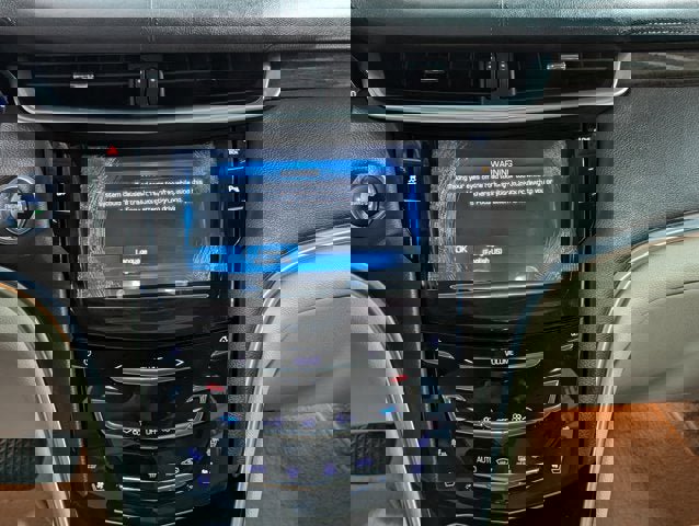 Used 2015 Cadillac XTS Luxury image 36