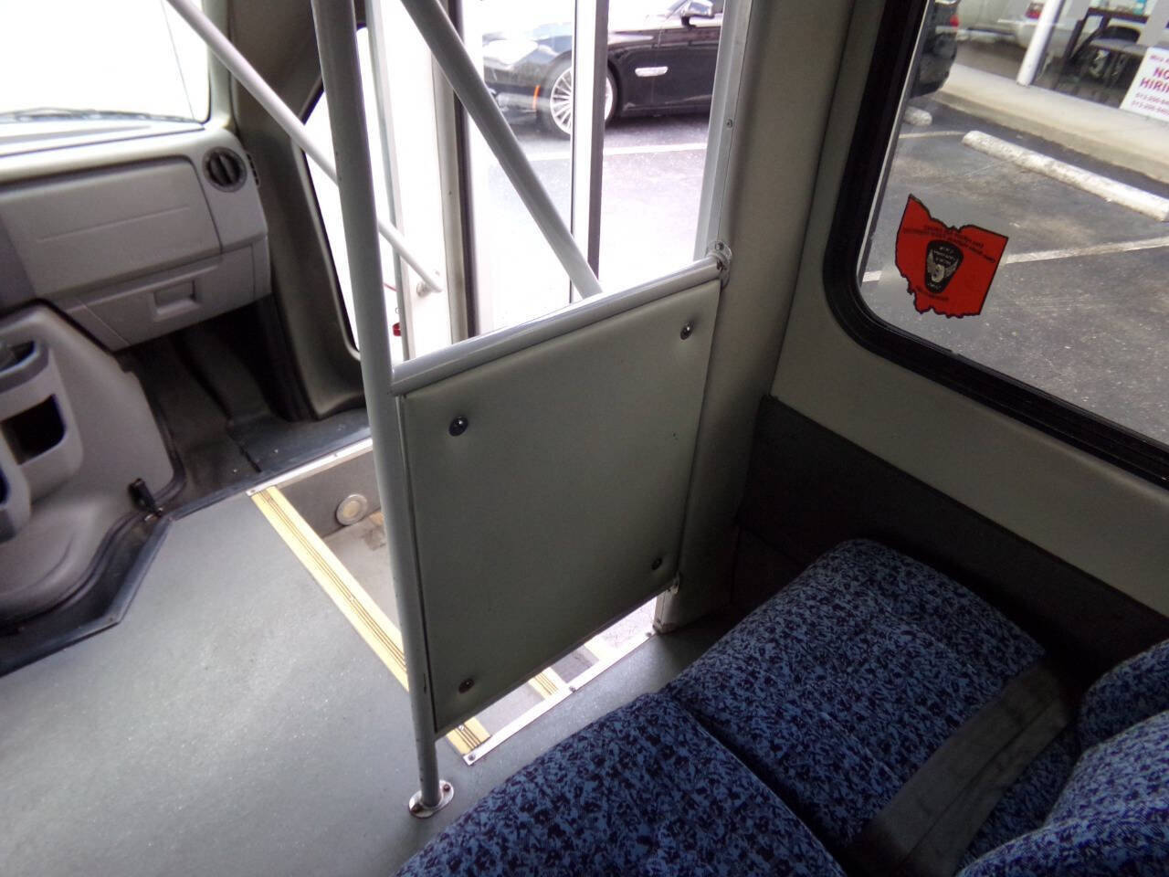 Used 2012 Ford E-450 and Econoline 450 Super Duty w/ Shuttle Bus Prep Pkg image 28