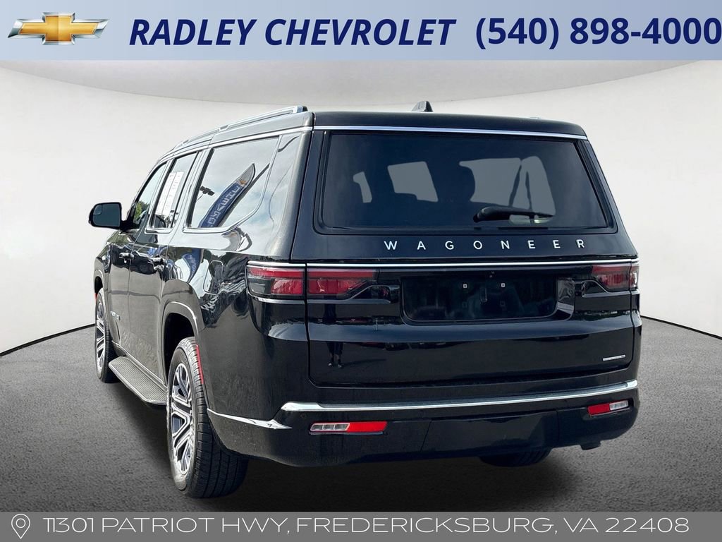 Used 2024 Jeep Wagoneer L Series II w/ Flexible Seating Group AWD/4WD image 28