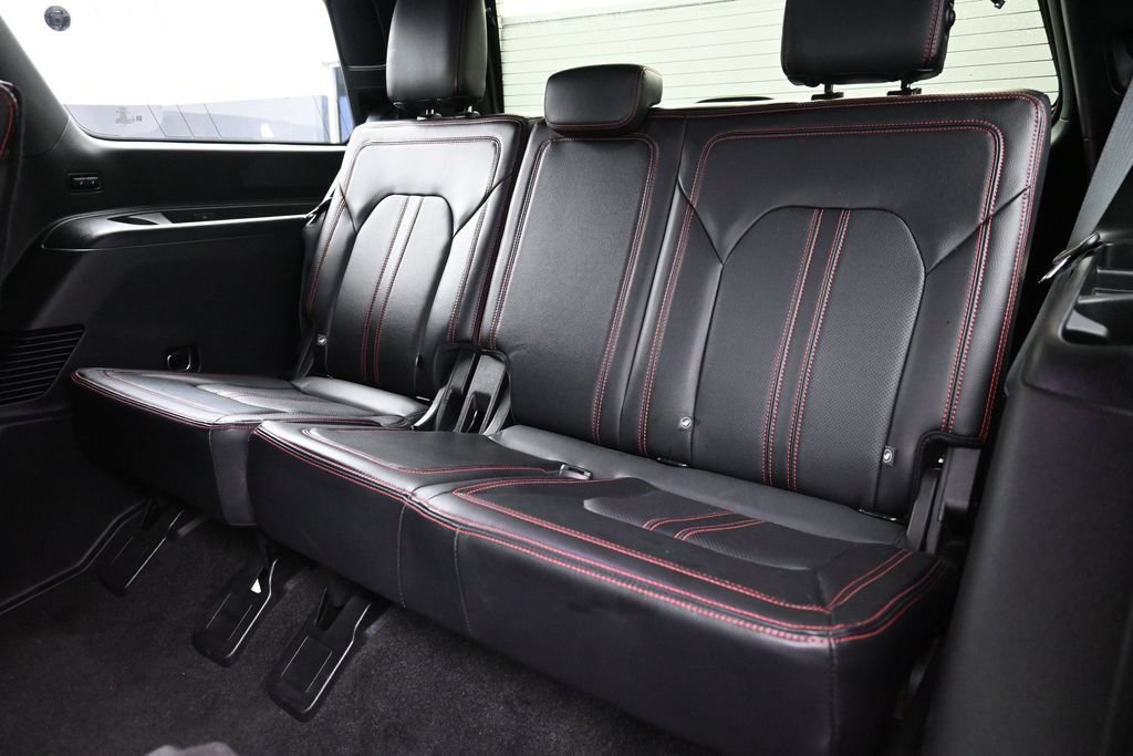 Used 2019 Ford Expedition Limited w/ Equipment Group 303A AWD/4WD image 10