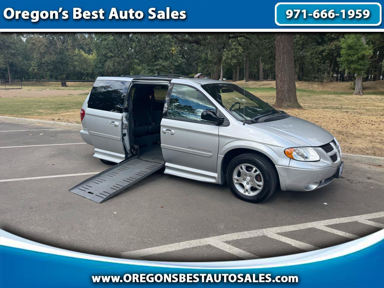 Used 2004 Dodge Grand Caravan SXT w/ Premium Group FWD image 1