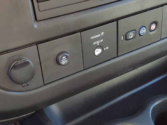 Used 2015 Chevrolet Express 2500 LT w/ LT Preferred Equipment Group RWD image 18