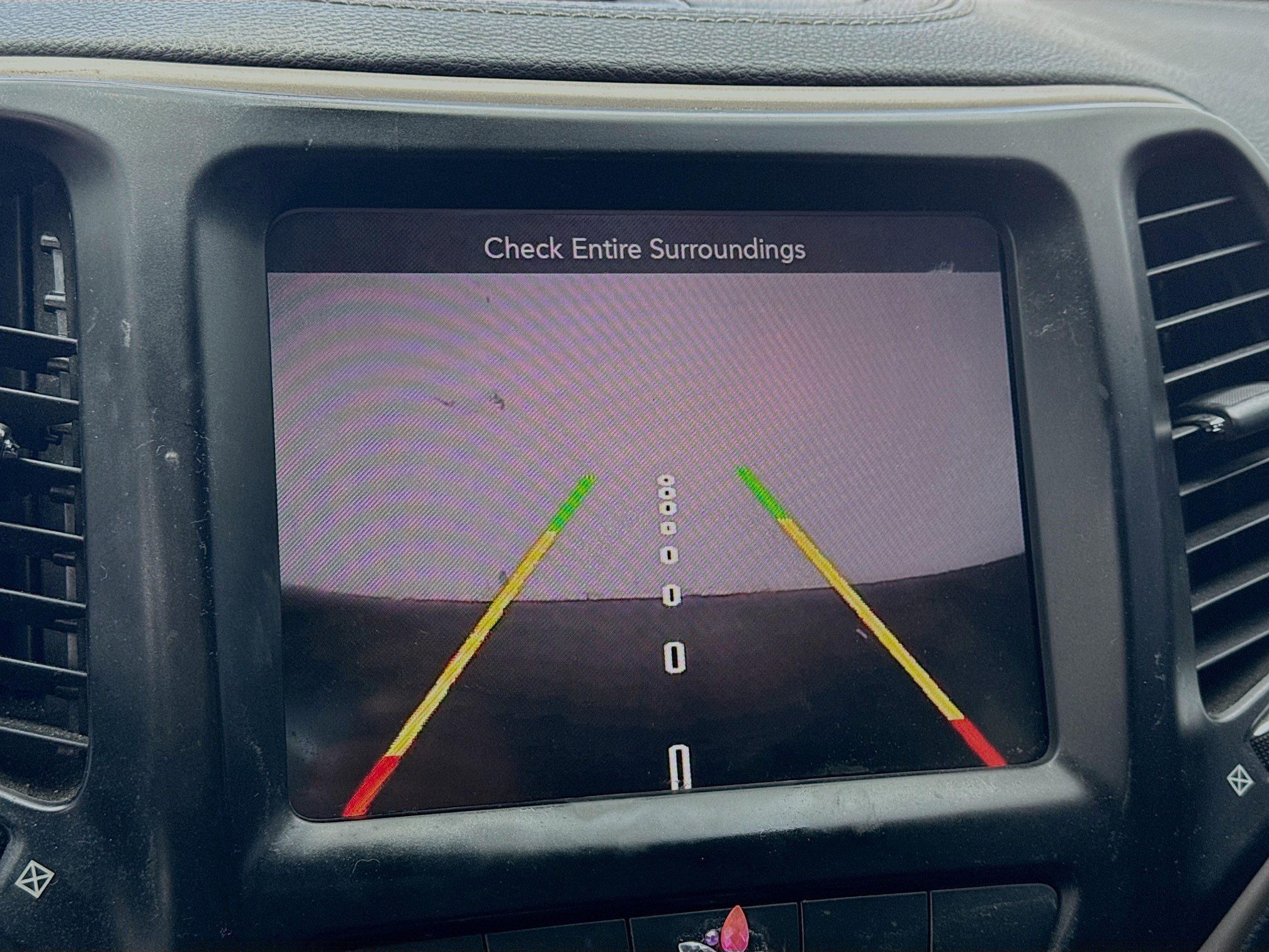 Used 2014 Jeep Cherokee Limited image 10