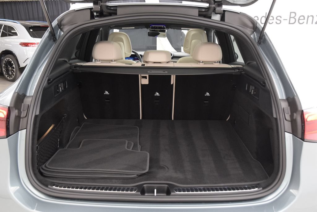 Used 2026 Mercedes-Benz GLC 300 4MATIC image 29