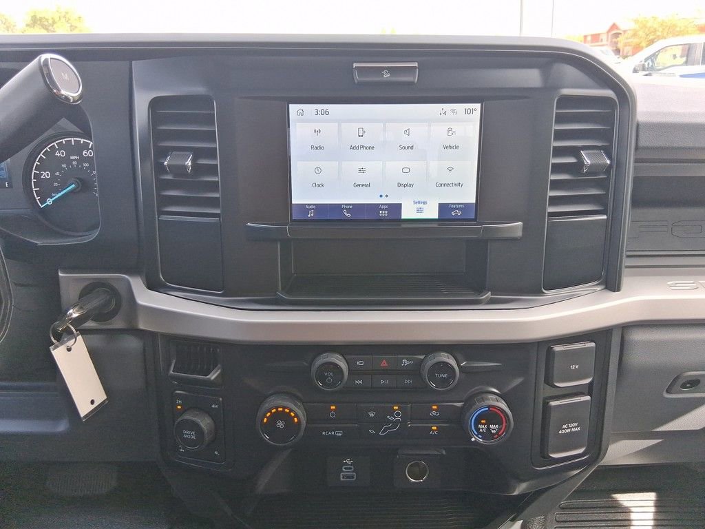 New 2026 Ford F250 XL w/ 360-Degree Camera Package AWD/4WD image 17
