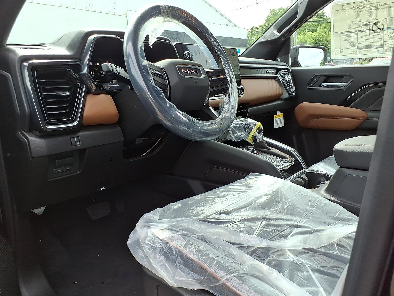 New 2026 GMC Canyon AT4 w/ LPO, Off Road Lift Package AWD/4WD image 11