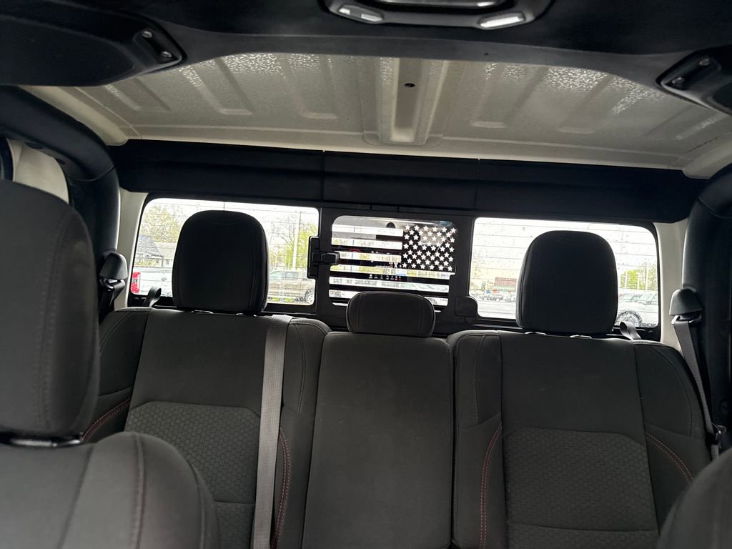 Used 2021 Jeep Gladiator Rubicon w/ Dual Top Group AWD/4WD image 47