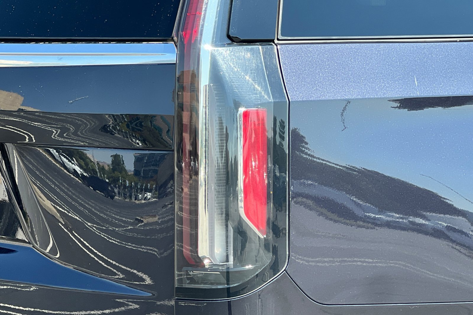 Used 2023 Cadillac Escalade Premium Luxury w/ Performance Package image 54