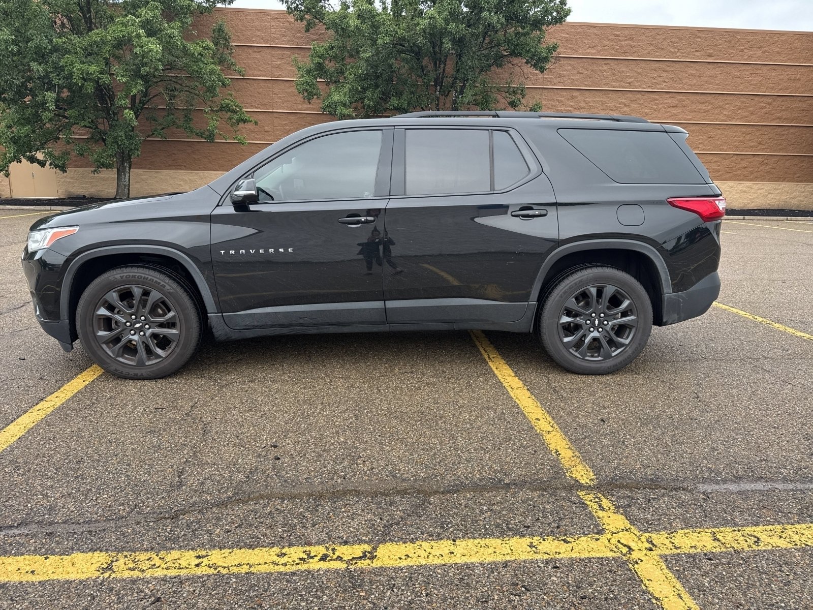 Used 2020 Chevrolet Traverse RS FWD image 30