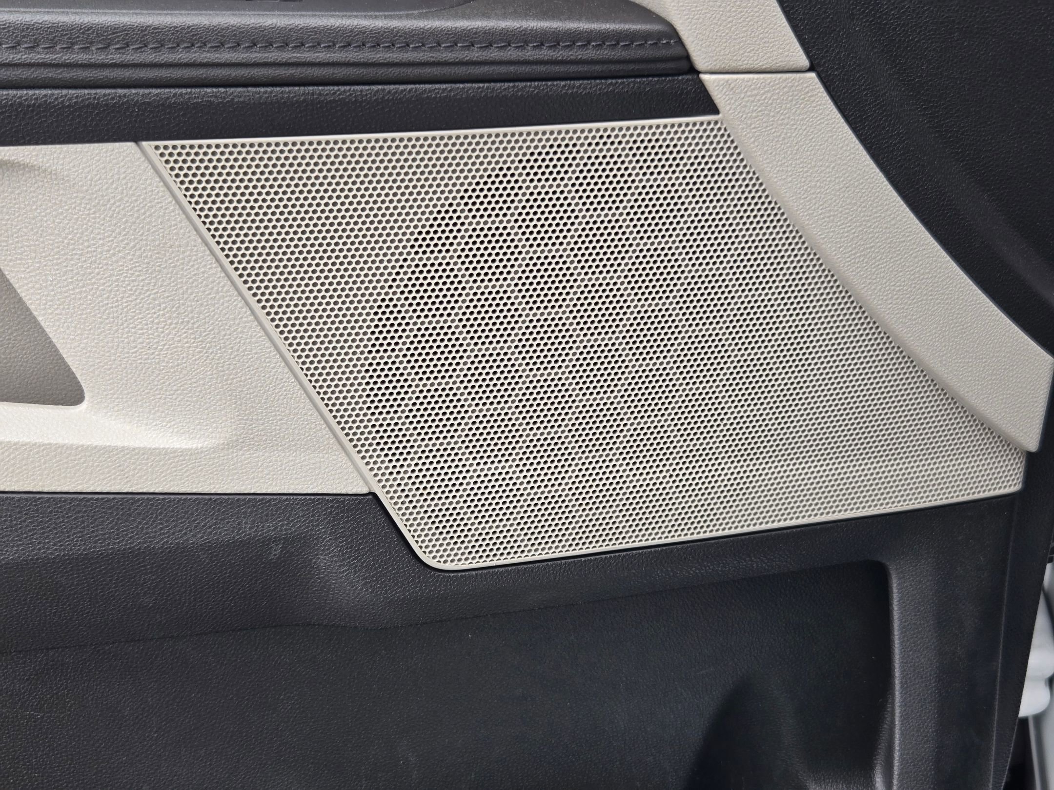 Used 2017 Chevrolet Equinox LS image 22