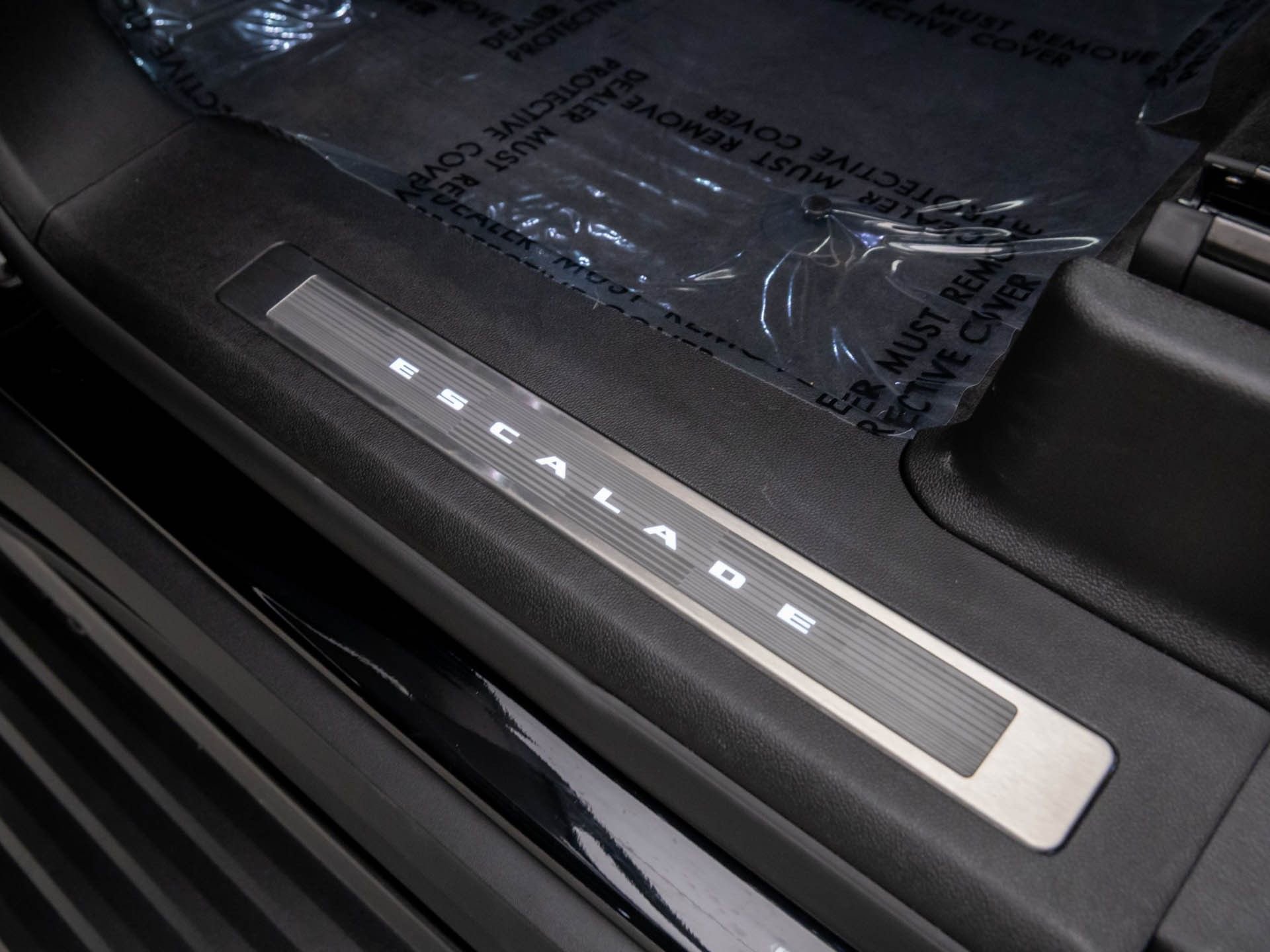 New 2026 Cadillac Escalade ESV Luxury w/ Touring Package image 17