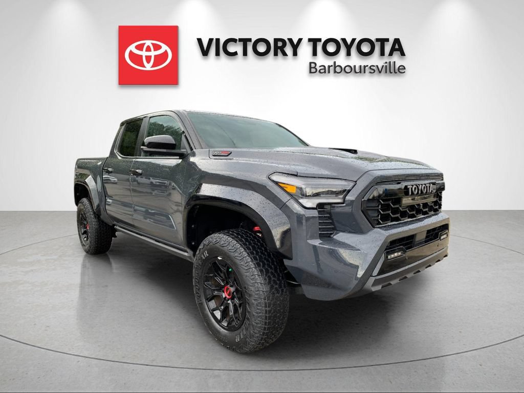 Used 2025 Toyota Tacoma TRD Pro AWD/4WD image 5
