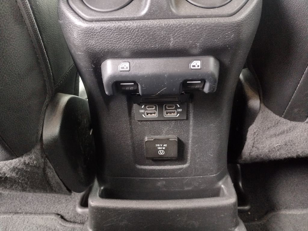 Used 2022 Jeep Wrangler Unlimited Sahara w/ Cold Weather Group image 9