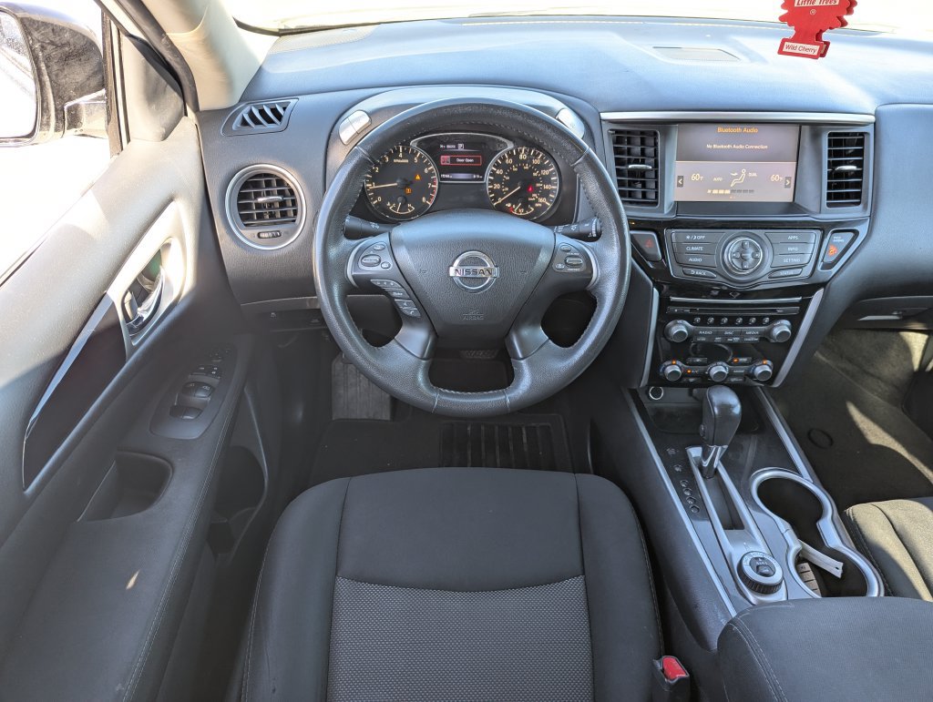 Used 2017 Nissan Pathfinder SV AWD/4WD image 28