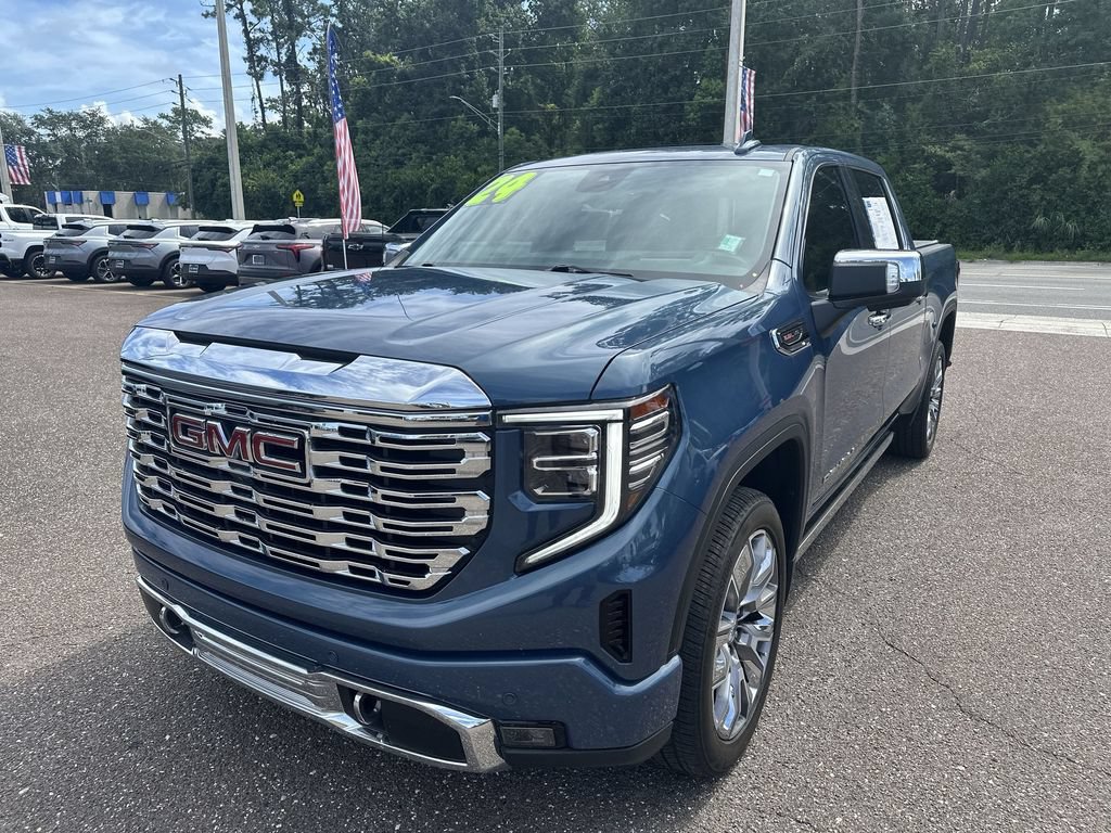 Used 2024 GMC Sierra 1500 Denali w/ Denali Reserve Package AWD/4WD image 12