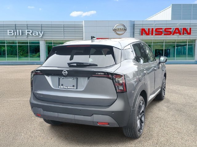 New 2027 Nissan Kicks SR w/ SR Premium Package FWD image 4