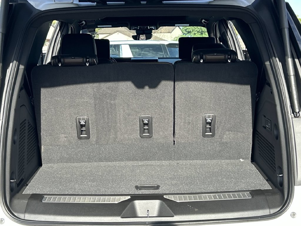 New 2026 GMC Yukon Denali Ultimate AWD/4WD image 27